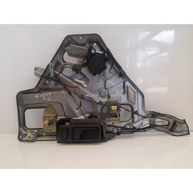 Recambio de elevalunas trasero izquierdo para land rover range rover (lp) dse (100kw) referencia OEM IAM 0130821318  