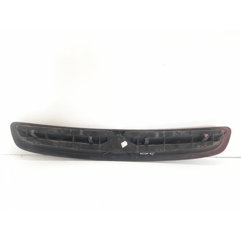 Recambio de rejilla delantera para citroën xsara picasso hdi 110 fap lx plus referencia OEM IAM 9650059377 4