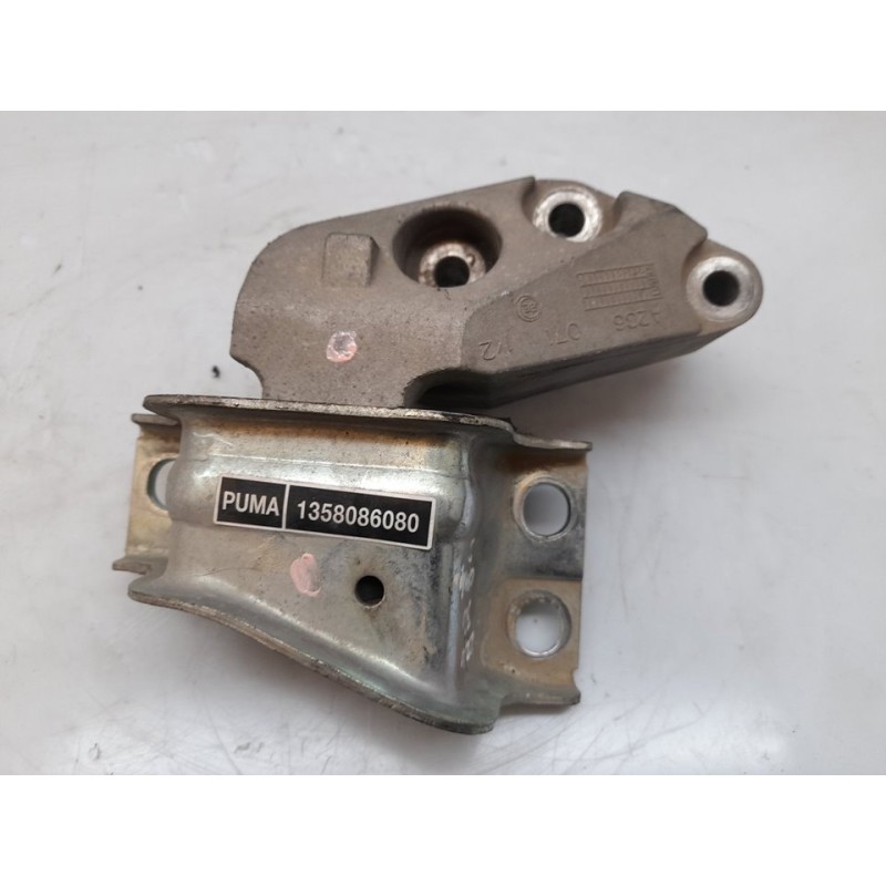 Recambio de soporte motor derecho para citroën jumper caja cerrada (06.2006 =>) 35 l2h1 hdi 120 referencia OEM IAM 1358086080 - Blanco