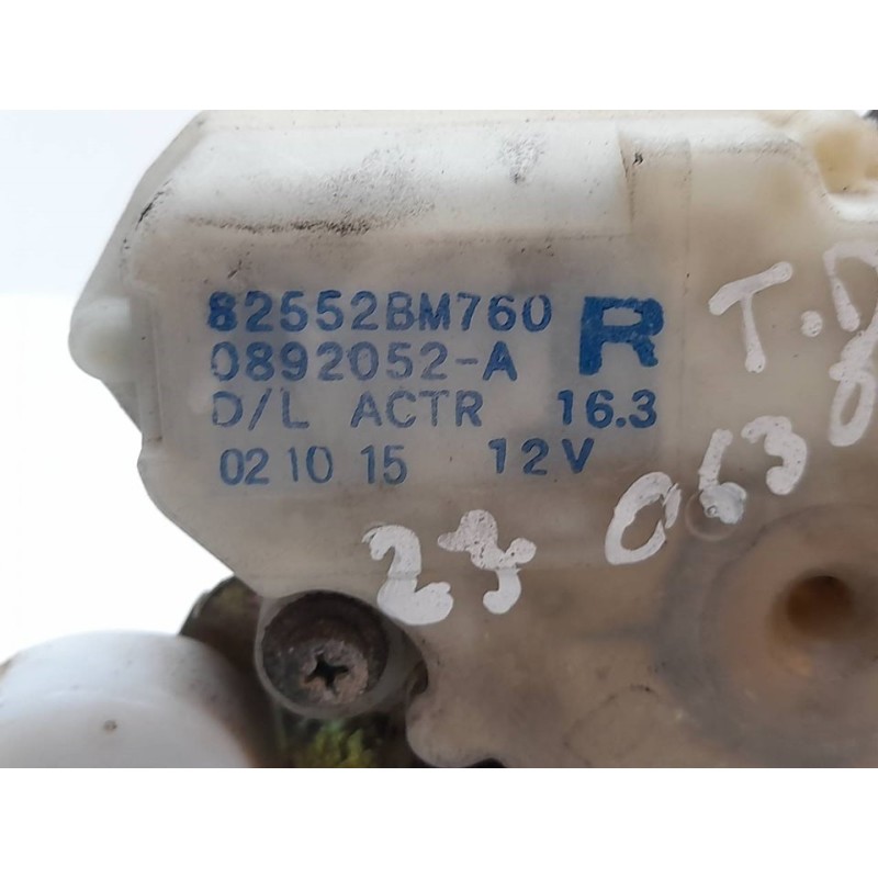 Recambio de cerradura puerta trasera derecha para nissan almera tino (v10m) comfort referencia OEM IAM 82552BM760 - Gris 4