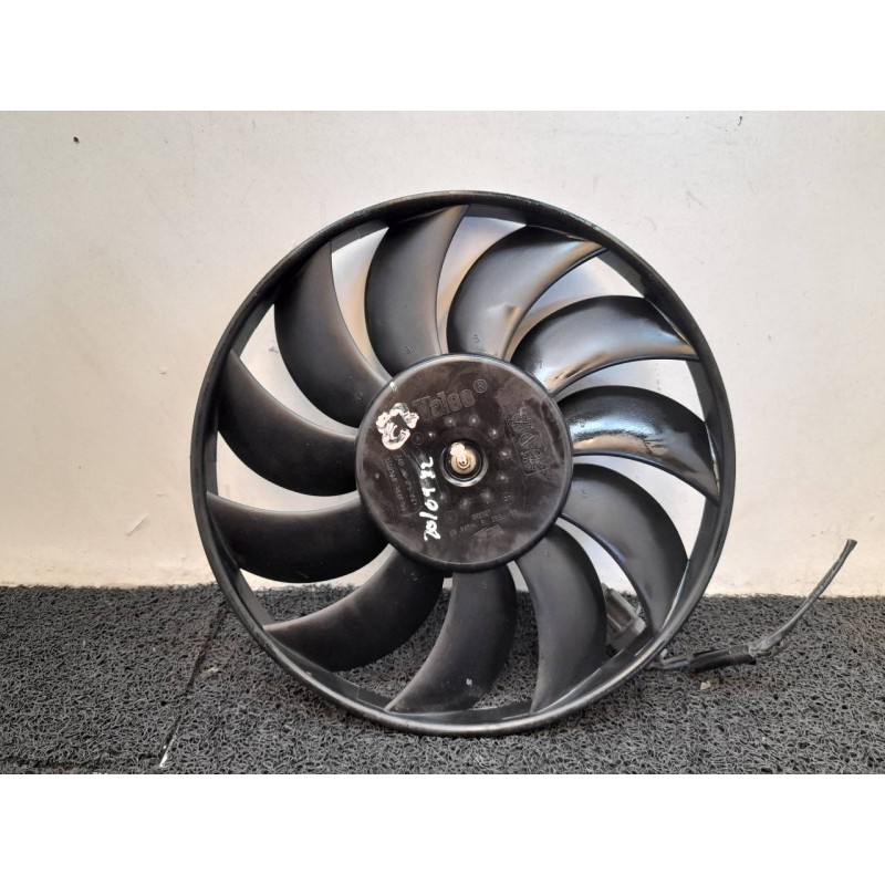 Recambio de electroventilador para chrysler voyager (rg) 2.5 crd se referencia OEM IAM FC1031866615E 861774V VALEO
