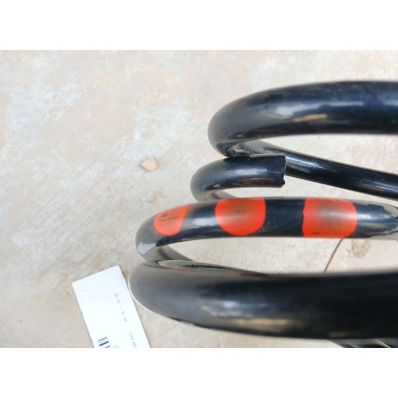 Recambio de muelle amortiguacion para mercedes-benz clase gla (w156) gla 180 (156.942) referencia OEM IAM - Blanco 2