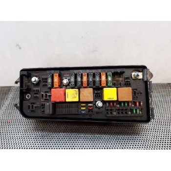 CAJA RELES / FUSIBLES 13112917 