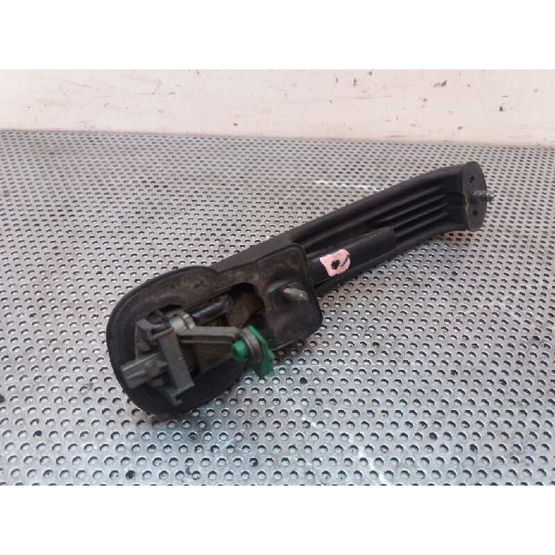Recambio de maneta exterior delantera derecha para nissan atleon 110 referencia OEM IAM - Blanco 3