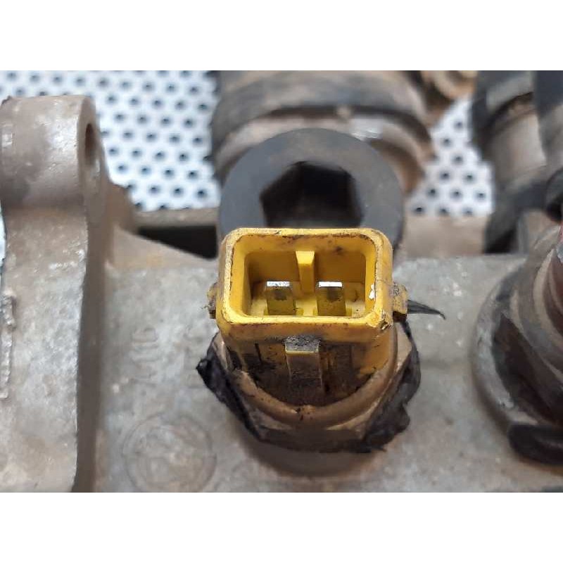 Recambio de termostato para fiat bravo (182) 1.6 16v cat referencia OEM IAM 46776216 - Blanco 4