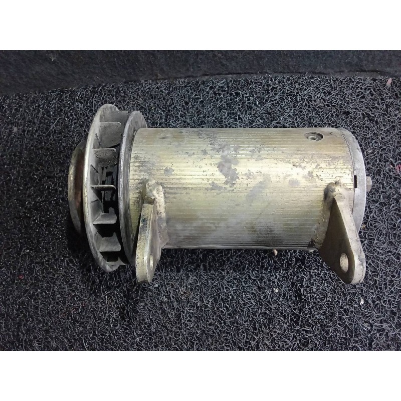Recambio de alternador para seat 124 ls1200 referencia OEM IAM  138447 FEMSA