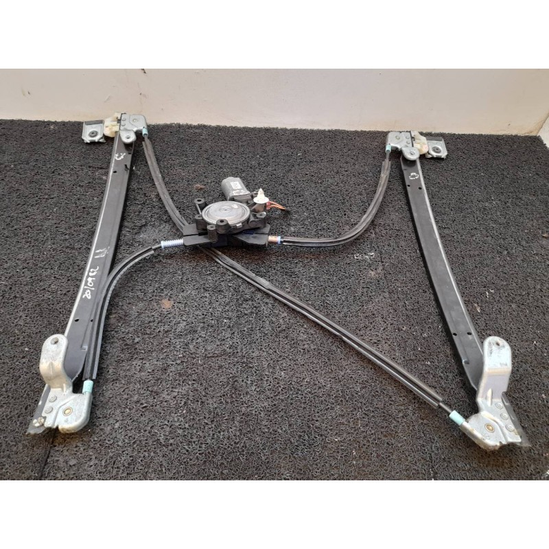 Recambio de elevalunas delantero derecho para chrysler voyager (rg) 2.5 crd se referencia OEM IAM EA07347 AY2621002771 