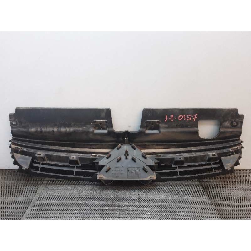 Recambio de rejilla delantera para citroën c5 berlina 2.0 hdi magic referencia OEM IAM - Gris 2