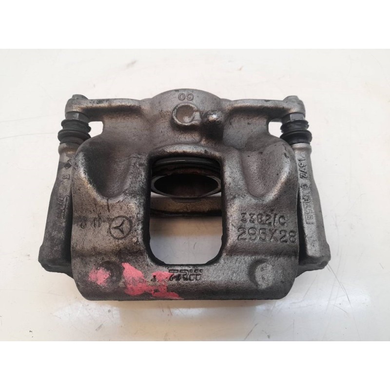 Recambio de pinza de freno delantera izquierda para mercedes-benz clase gla (w156) gla 180 (156.942) referencia OEM IAM 3382C 29 - Blanco