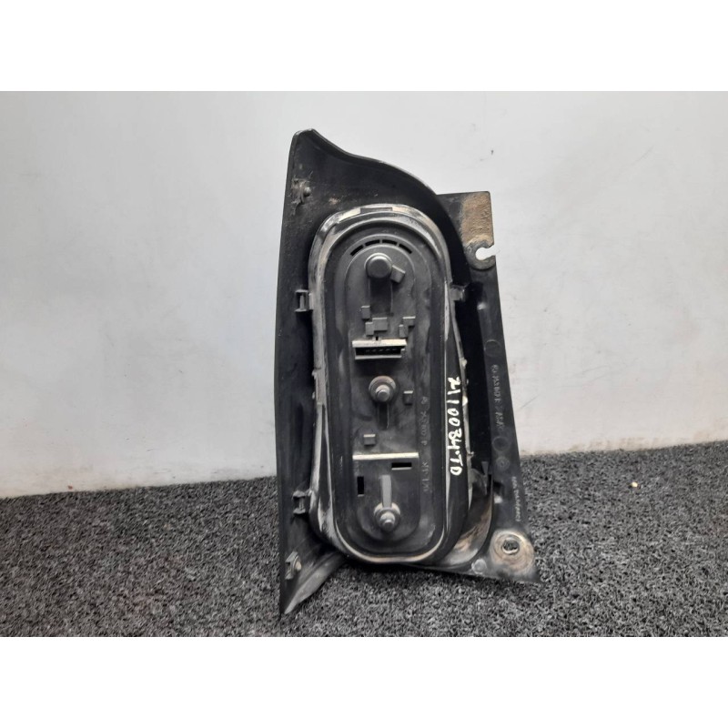 Recambio de piloto trasero derecho para smart coupe pure referencia OEM IAM - Negro 2