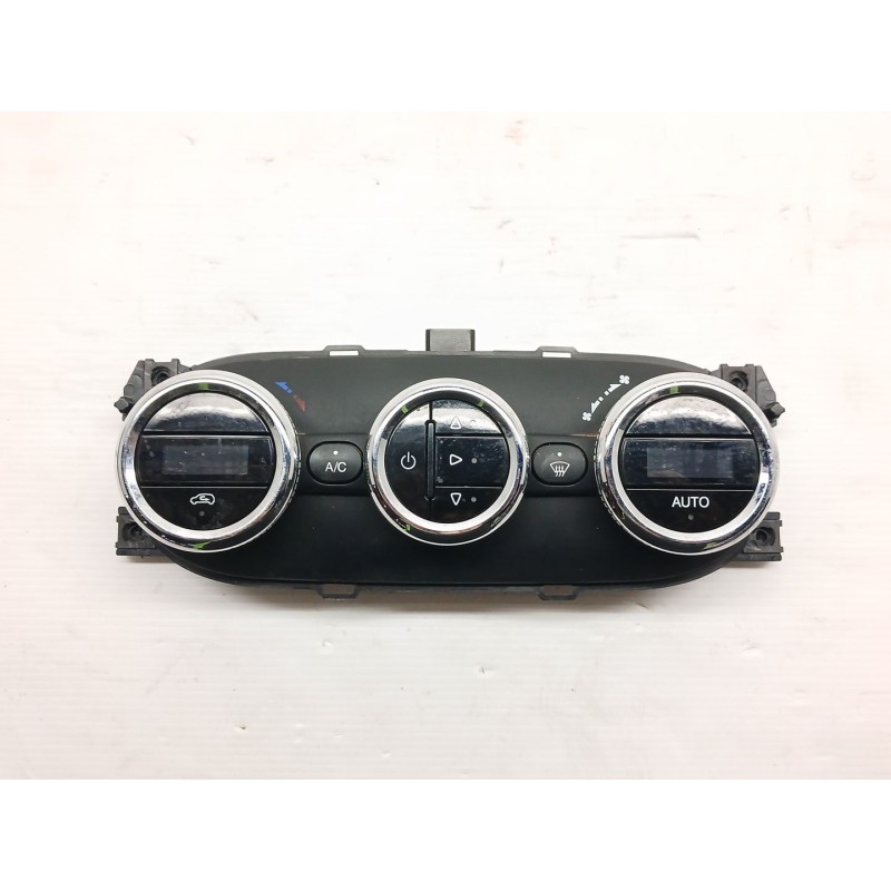 Recambio de mando climatizador para iveco daily furgon fg h3 batalla 3520 l 35 s ... v referencia OEM IAM 5801640589 - Blanco