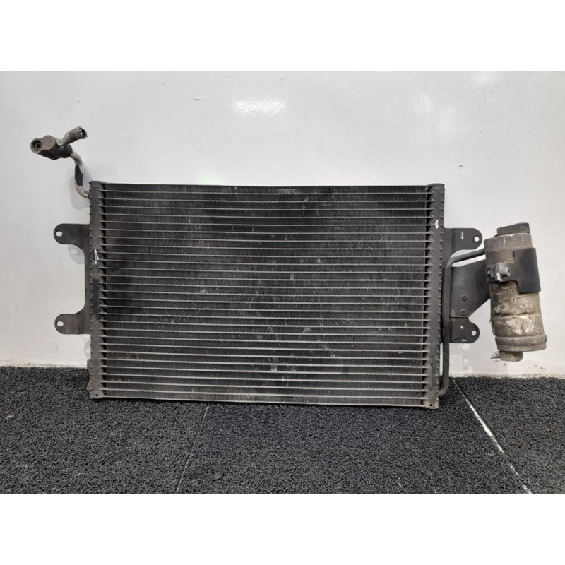 Recambio de condensador / radiador aire acondicionado para seat cordoba berlina (6k2) 1.8 20v turbo referencia OEM IAM 6KO820411 - Negro