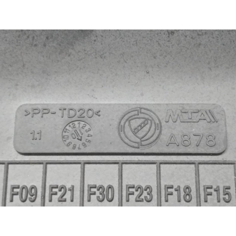 Recambio de caja reles / fusibles para peugeot bipper básico referencia OEM IAM 51781452A A878 - Blanco 3