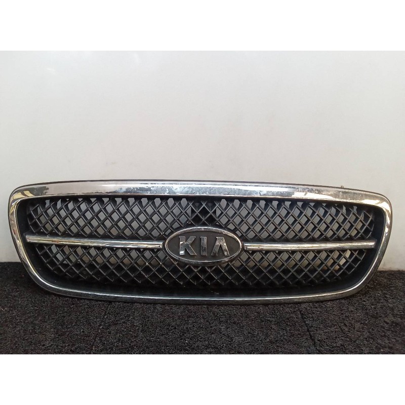 Recambio de rejilla delantera para kia carnival ii 2.9 cdri ex referencia OEM IAM 0K54G50710  