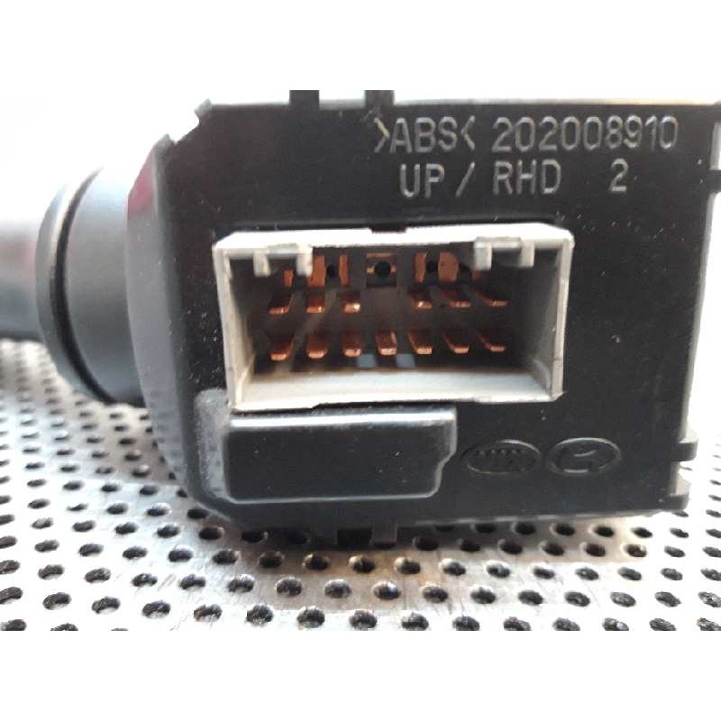 Recambio de mando limpia para kia rio concept referencia OEM IAM 202008910 - Blanco 4