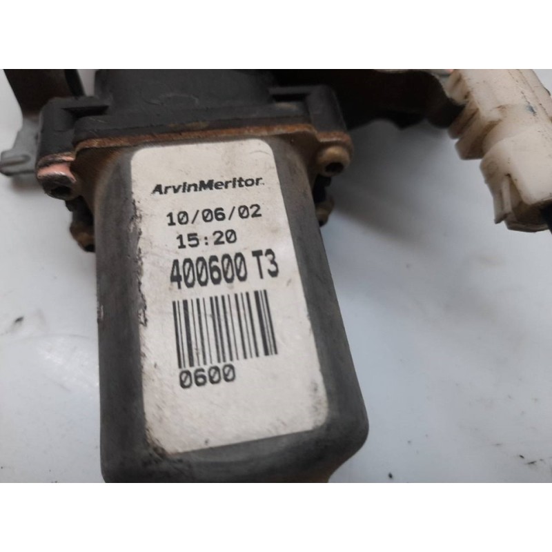 Recambio de elevalunas trasero derecho para nissan primera berlina (p12) referencia OEM IAM 400600T3 - Blanco 2