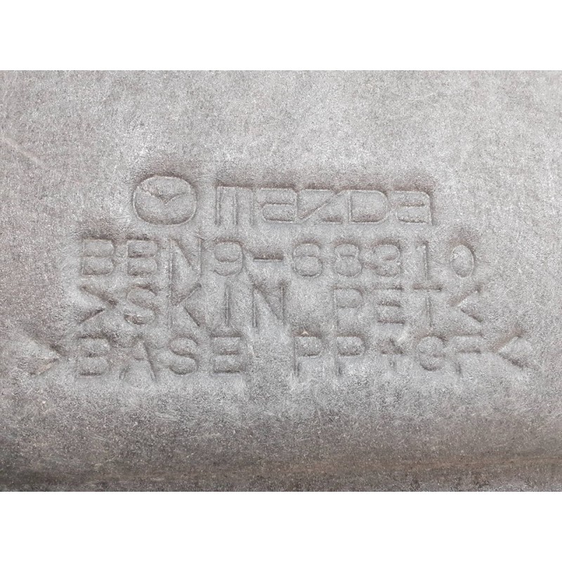 Recambio de bandeja trasera para mazda 3 lim. (bl) active referencia OEM IAM BBN968310 - Blanco 2