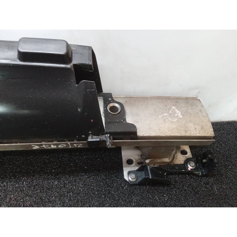 Recambio de refuerzo paragolpes delantero para citroën c4 coupe cool referencia OEM IAM - Negro 3
