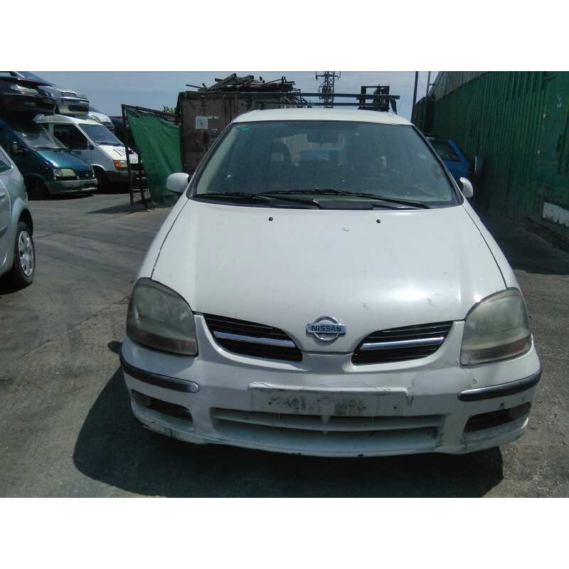 nissan almera tino (v10m) del año 2000