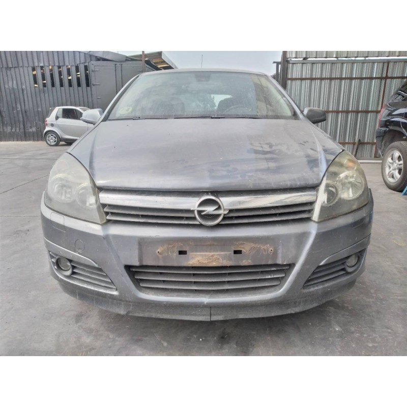 opel astra h berlina del año 2004