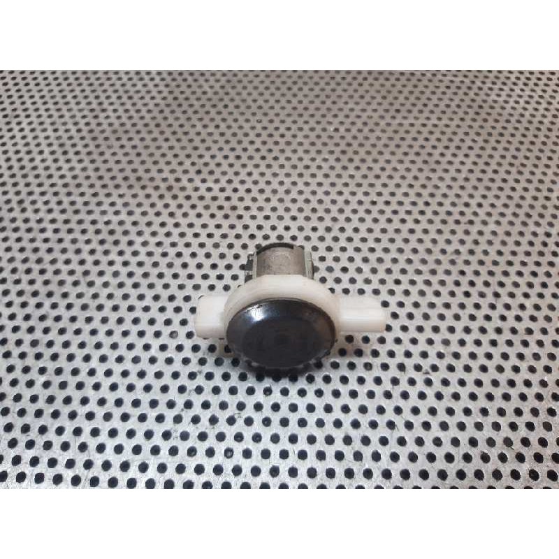 Recambio de bombin puerta lateral derecha para renault master ii phase 2 caja cerrada l1h1 caja cerrada 2.8 to referencia OEM IA - Blanco