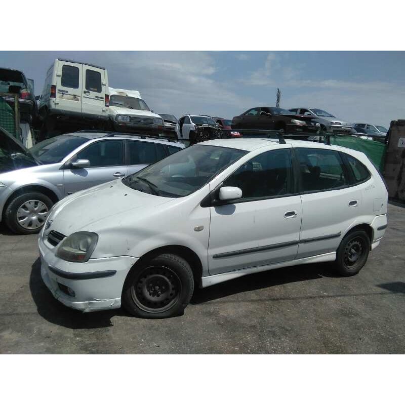 nissan almera tino (v10m) del año 2000