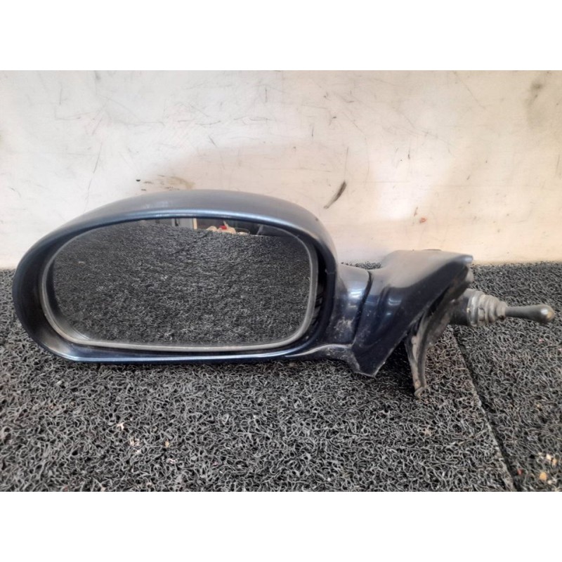 Recambio de retrovisor izquierdo para hyundai lantra berlina (rd) 1.6 gls referencia OEM IAM   