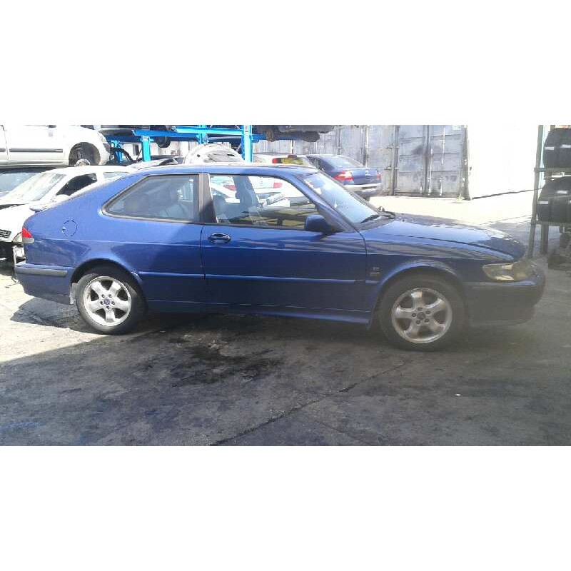 saab 9-3 berlina del año 2001