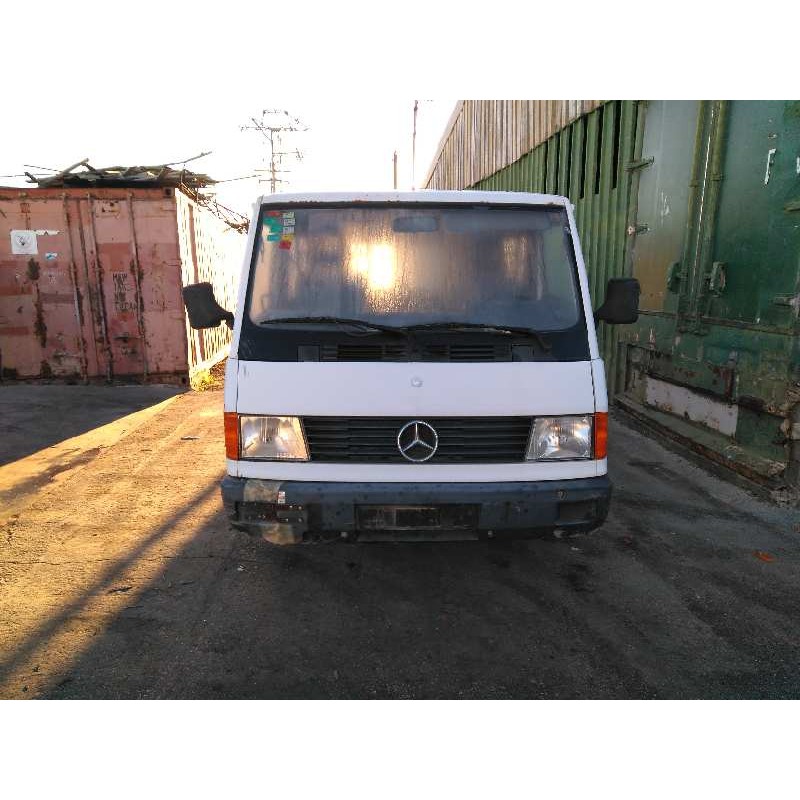 mercedes-benz mb 100 d caja cerrada / combi del año 1995