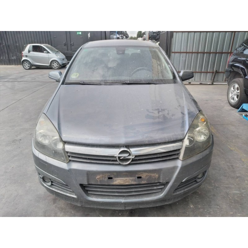opel astra h berlina del año 2004