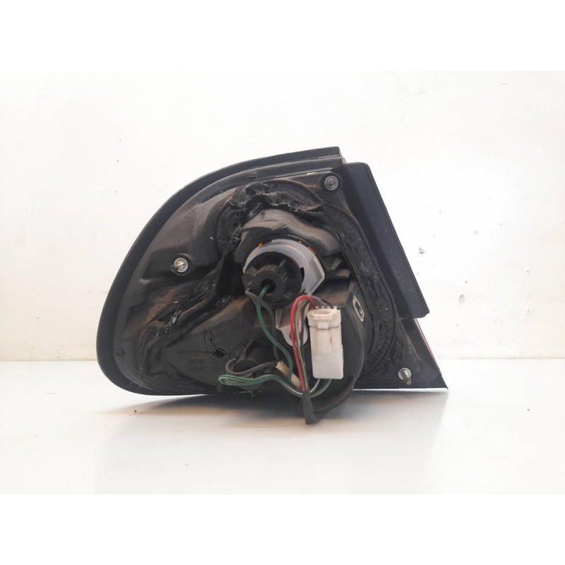 Recambio de piloto trasero derecho para nissan almera (n15) gx referencia OEM IAM 2
