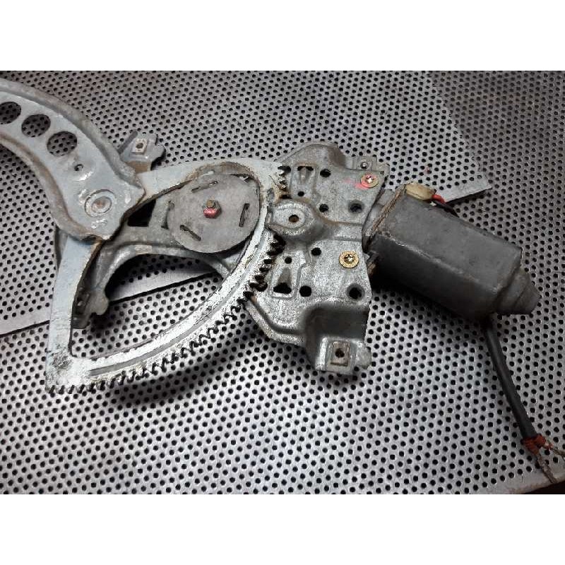 Recambio de elevalunas delantero derecho para volkswagen passat berlina (312) referencia OEM IAM  138566 3