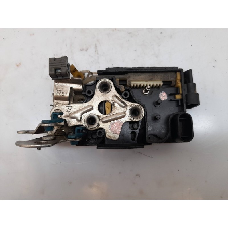 Recambio de cerradura puerta delantera derecha para chevrolet kalos 1.2 cat referencia OEM IAM   