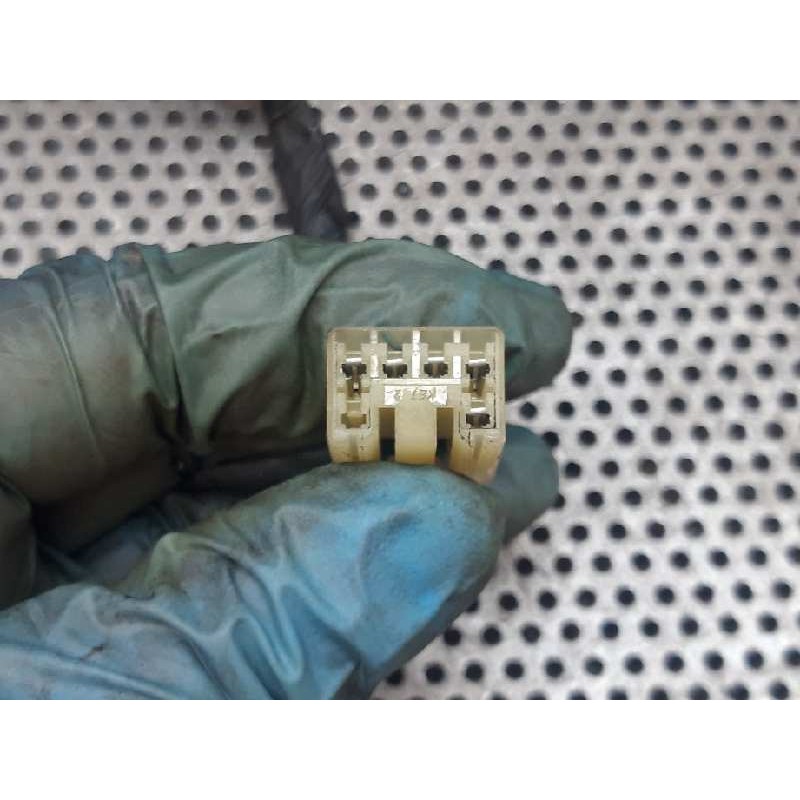 Recambio de piloto trasero derecho para kia sephia ll ls referencia OEM IAM - Verde 2