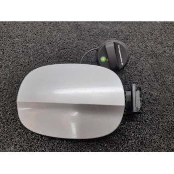 TAPA EXTERIOR COMBUSTIBLE 6M21R405A02AA 