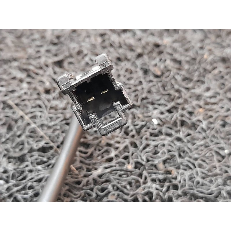 Recambio de enganche cinturon delantero izquierdo para chevrolet nubira wagon sx referencia OEM IAM - Negro 2