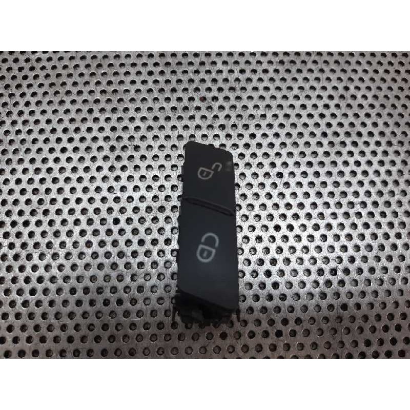 Recambio de mando multifuncion para mercedes-benz clase gla (w156) gla 180 (156.942) referencia OEM IAM A2049058402  