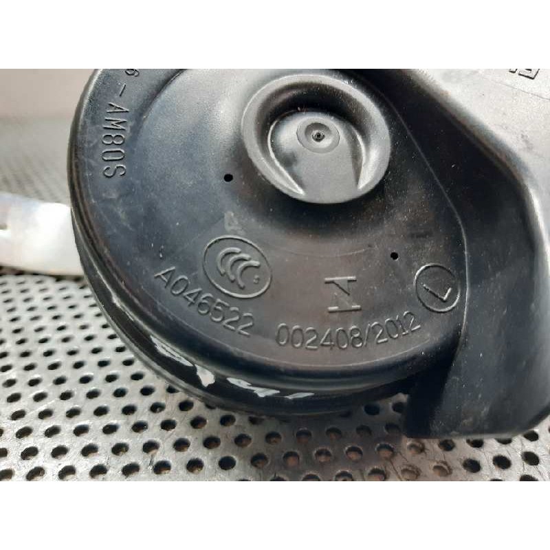 Recambio de claxon para mercedes-benz clase gla (w156) gla 180 (156.942) referencia OEM IAM A046522002 - Blanco 2