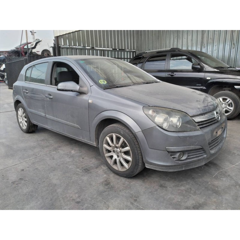 opel astra h berlina del año 2004