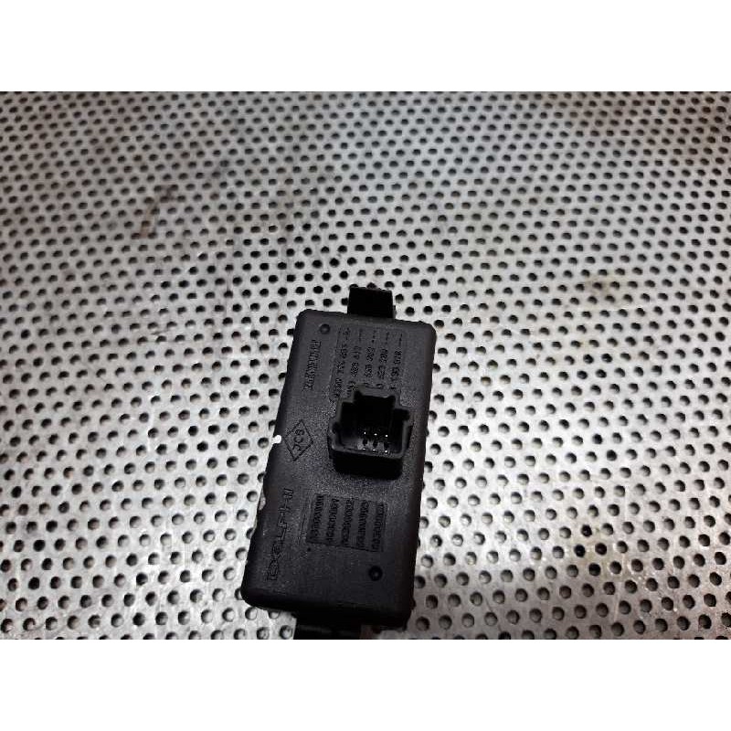Recambio de warning para renault clio iii 1.5 dci diesel cat referencia OEM IAM 8200214896A - Gris 3