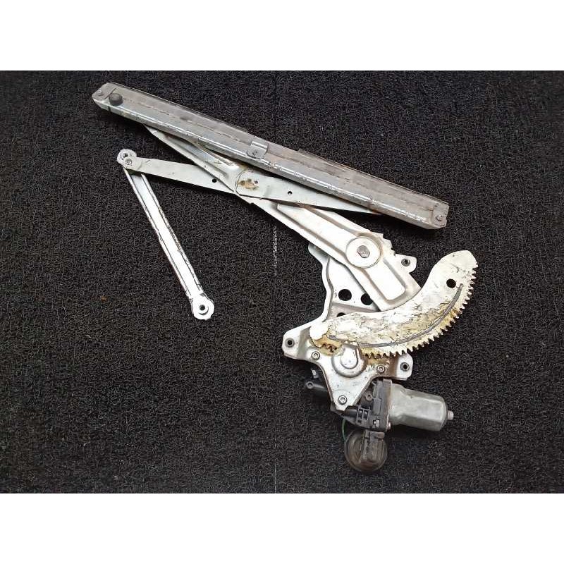 Recambio de elevalunas delantero derecho para suzuki swift berlina (mz) glx (3-ptas.) referencia OEM IAM - Rojo 4