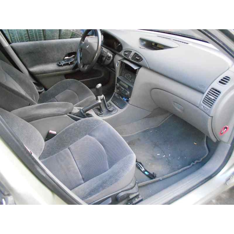 renault laguna ii (bg0) del año 2001