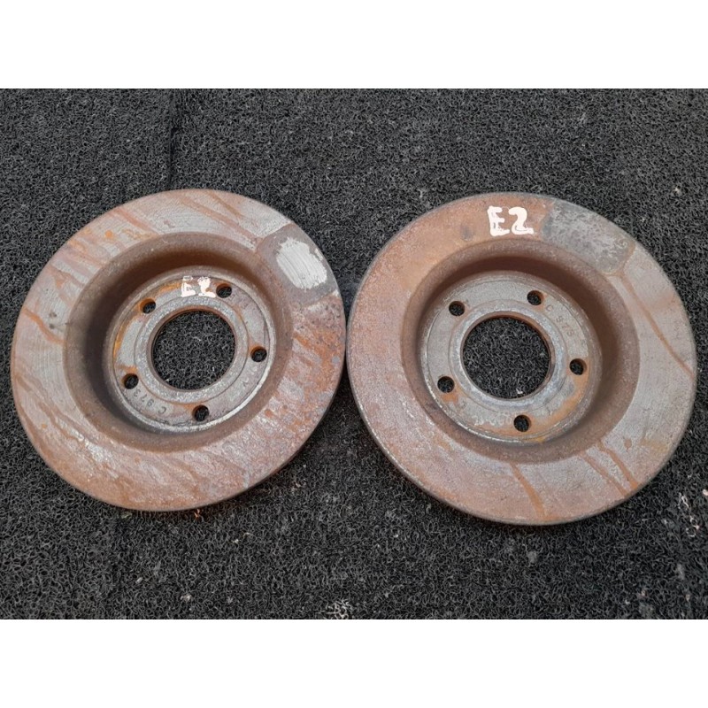 Recambio de disco de freno trasero para mazda 3 lim. (bl) active referencia OEM IAM - Blanco 2