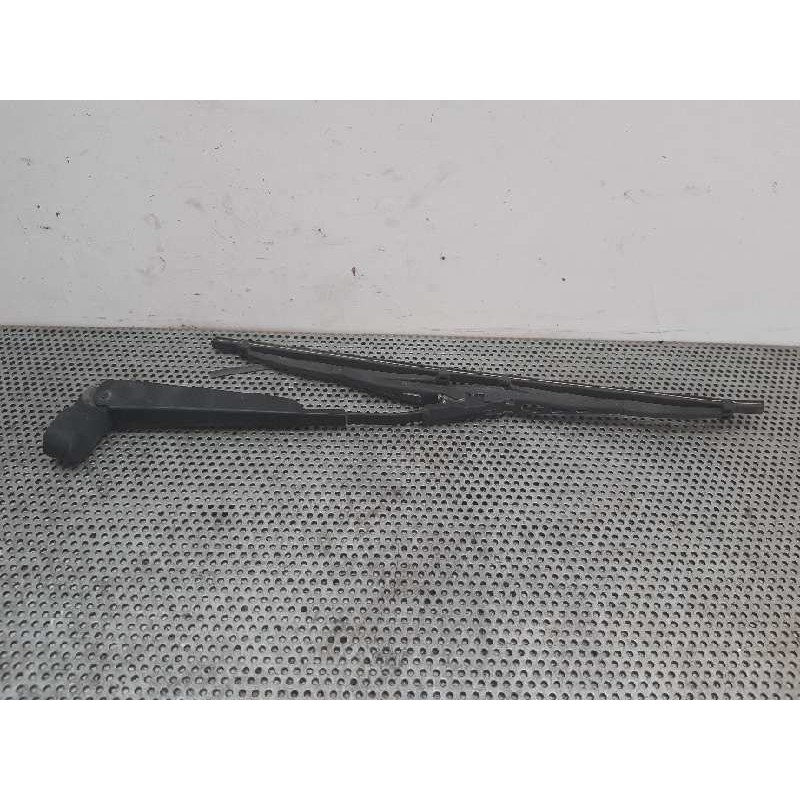 Recambio de brazo limpia trasero para mitsubishi space star (dg0) 1300 glx referencia OEM IAM   