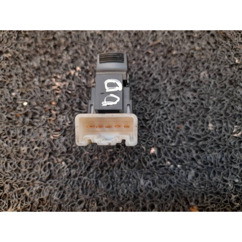 Recambio de mando elevalunas delantero derecho para suzuki alto amf 310 glx referencia OEM IAM 4