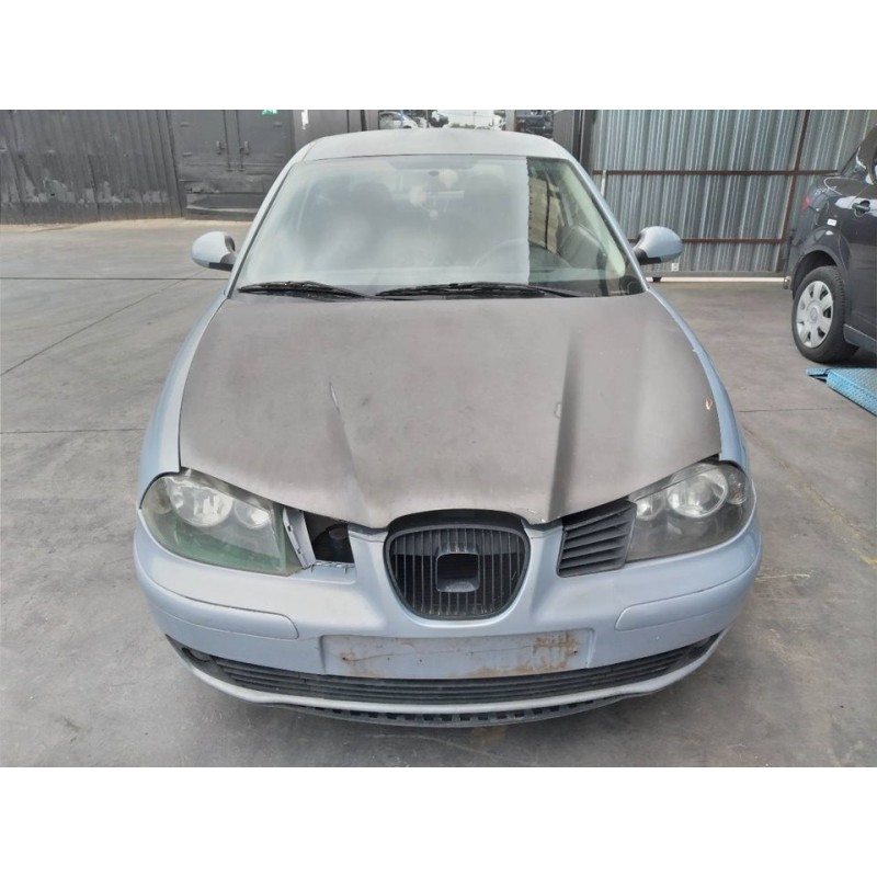 seat ibiza (6l1) del año 2002