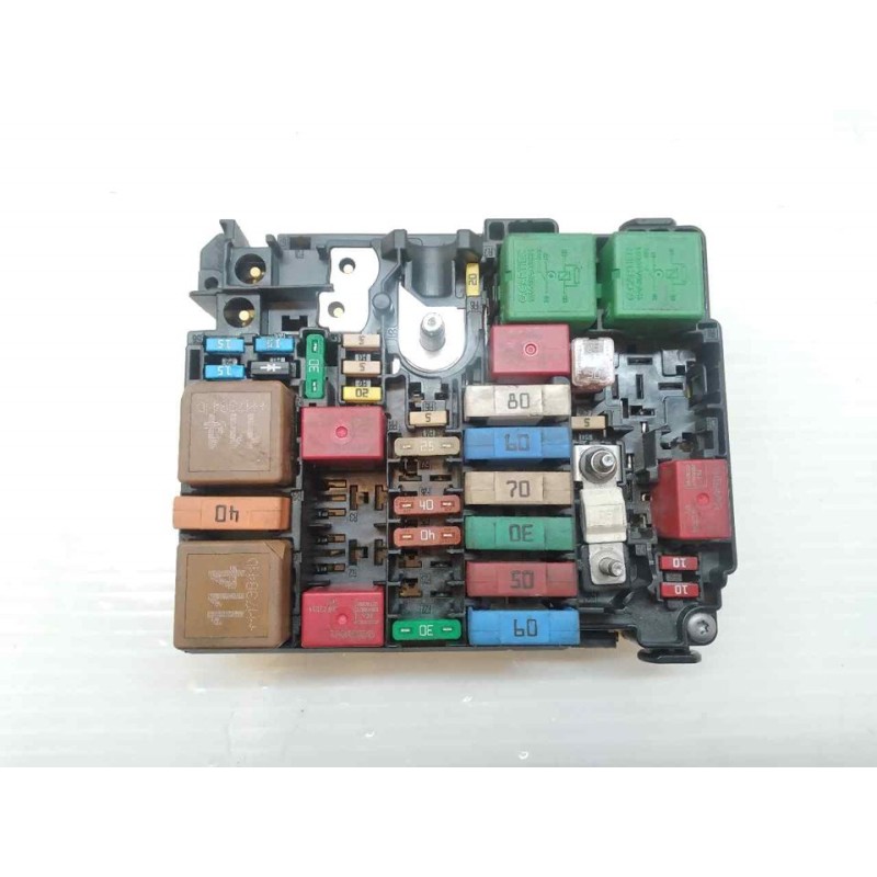 Recambio de caja reles / fusibles para citroën c3 feel referencia OEM IAM 9804848480  
