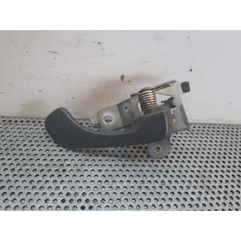 Recambio de maneta interior delantera derecha para mitsubishi space star (dg0) 1300 glx referencia OEM IAM   