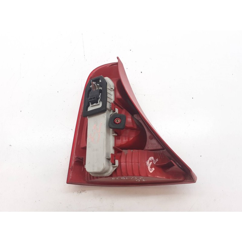 Recambio de piloto trasero derecho para renault clio ii fase ii (b/cb0) authentique referencia OEM IAM 2