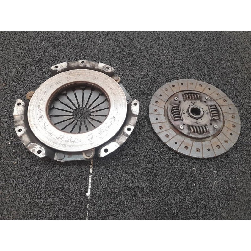 Recambio de kit embrague para mitsubishi montero (l040) 2500 td (2-ptas.) referencia OEM IAM 3J07 5